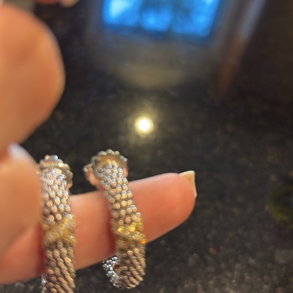 Designer Lagos caviar hoop earrings with diamonds - Picture 10 of 10